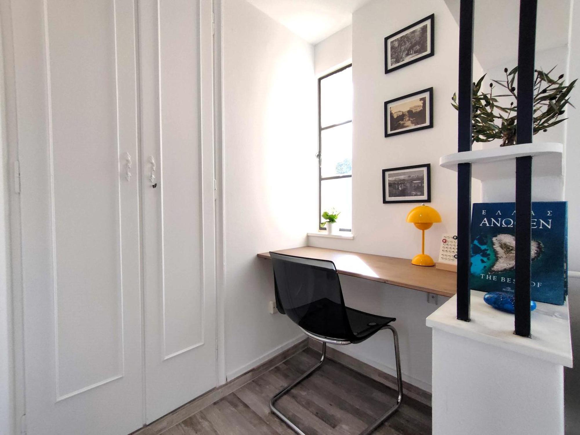 Lycabettus Sunshine Loft