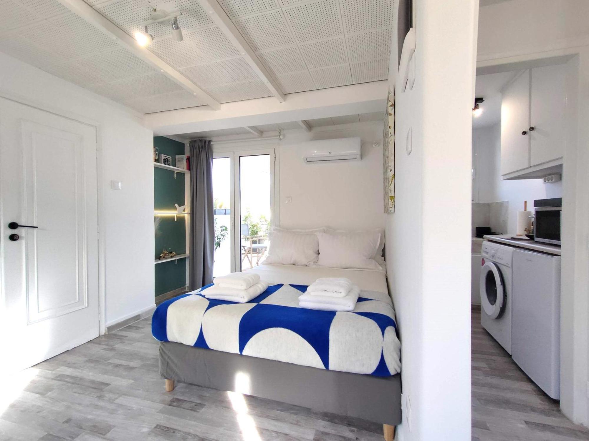Lycabettus Sunshine Loft