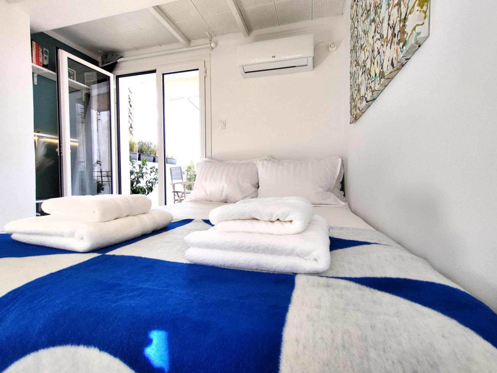 Lycabettus Sunshine Loft